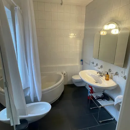 Av No.1 Privatunterkunft Düsseldorf
